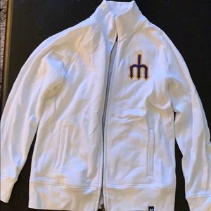 Mariners zip up Women’s